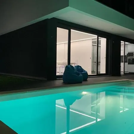 Riverside / House With Pool - Aroeira Charneca (Setubal)