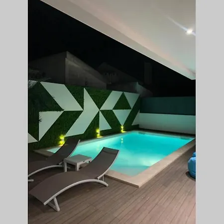 Riverside / House With Pool - Aroeira * Charneca (Setubal)